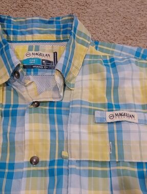 Magellan Outdoors Men's Blue & Yellow Plaid Relaxed Fit Shirt Size M